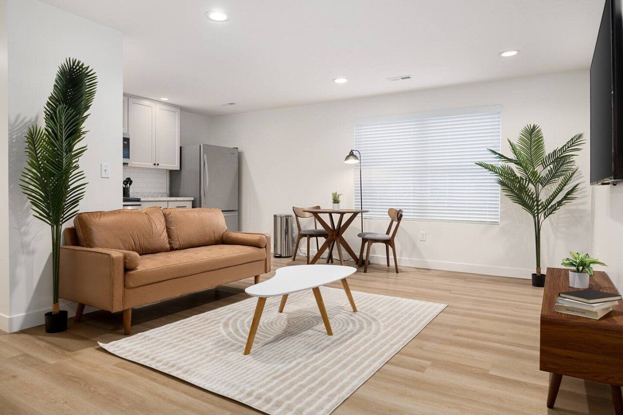 Apartment, Non Smoking | Living area | Flat-screen TV