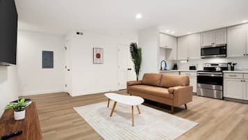 Leilighet, ikke-røyk | Oppholdsområde | Flatskjerm-TV