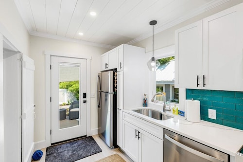 Ospreys Landing: a Charming Plum Island Cottage close to Historic Newburyport