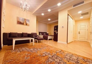 Family Room, Balcony, City View