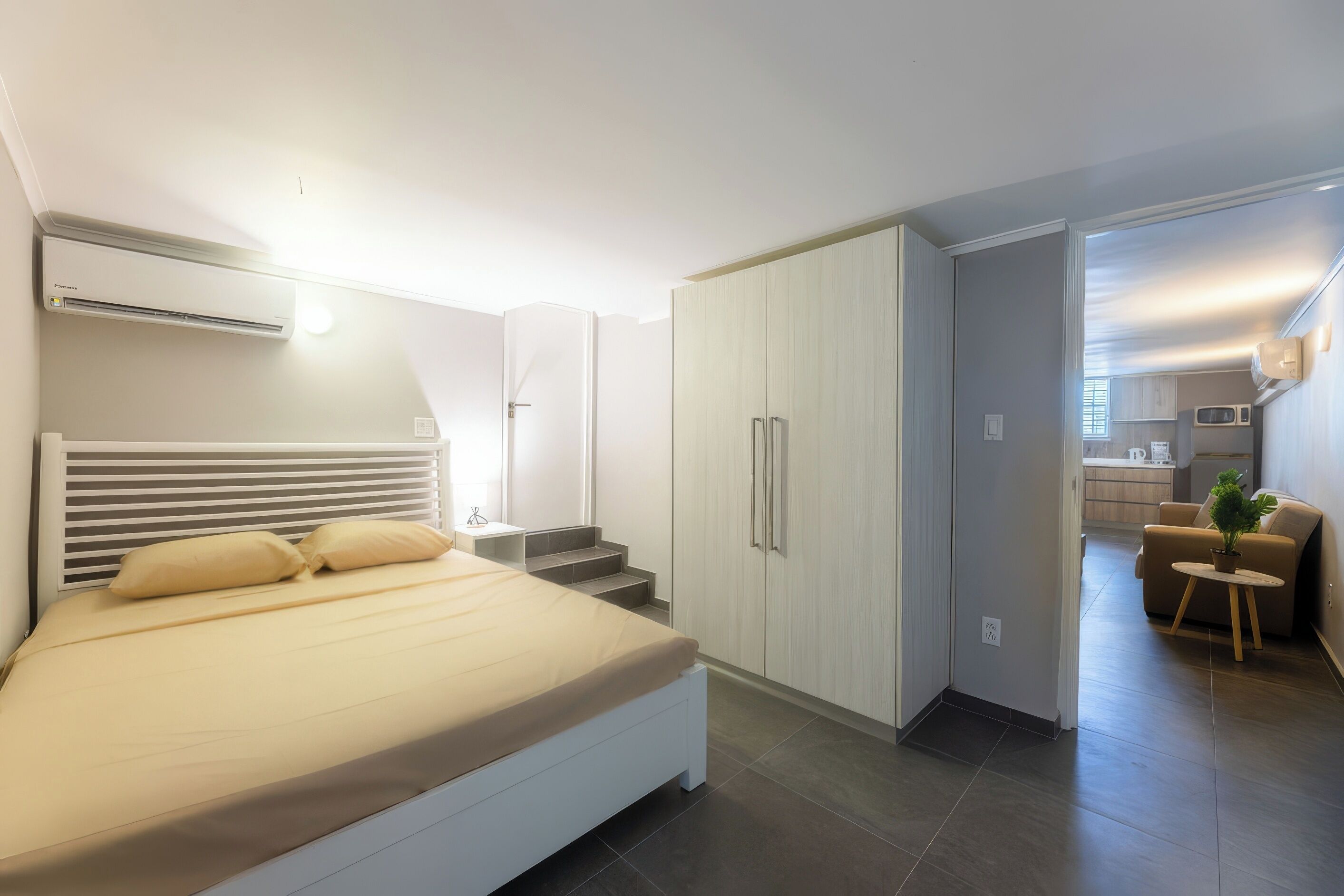 2 chambres, fer et planche à repasser, accès au Wi-Fi (inclus)