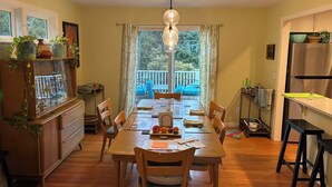Interior - Spacious 5-bedroom house in serene Montclair, close to NYC and World Cup arena (Montclair)