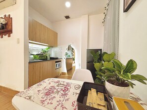 Interior - Central Saigon | 2BR Apt - 10 mins to Bui Vien Walking Street (Thành phố Hồ Chí Minh)