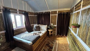 Deluxe Double Room, Mountain View | Laptop workspace, free WiFi - Terra Mist by Terra Stays (Kalimpong)