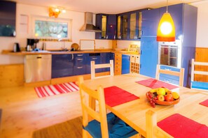 Oven, stovetop, dishwasher