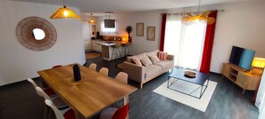 Living area - Between ocean, lakes and forests (Parentis-en-Born)