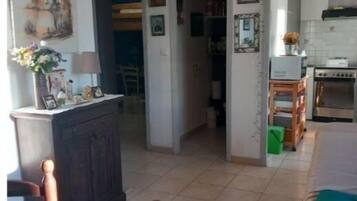 2 habitaciones, tabla de planchar con plancha y wifi gratis