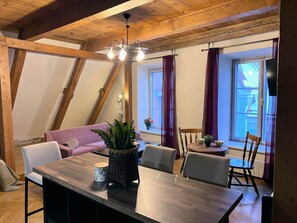 Dining - Unique 1-bedroom in Old Town (Tallinn)