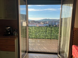 Interior - Cozy apartment with all comforts located in quiet area (Napoli)