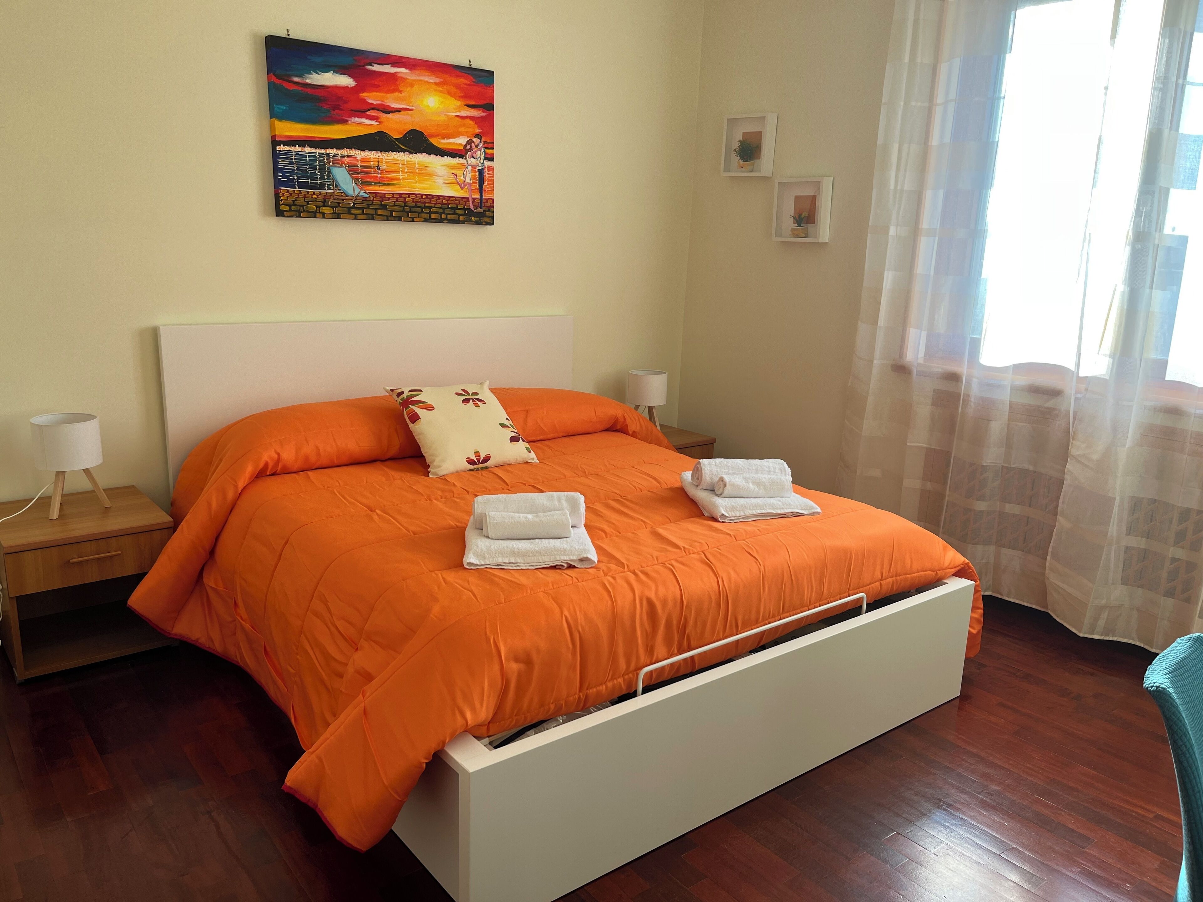 Iron/ironing board, WiFi, bed sheets