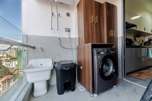 Interior - Cozy, new,modern, detail-orientatied,clean, (Nairobi)