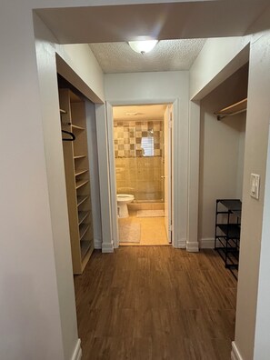 Interior - HOLLYWOOD COZY CONDO (Hollywood)