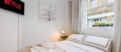 1 bedroom, iron/ironing board, WiFi, bed sheets