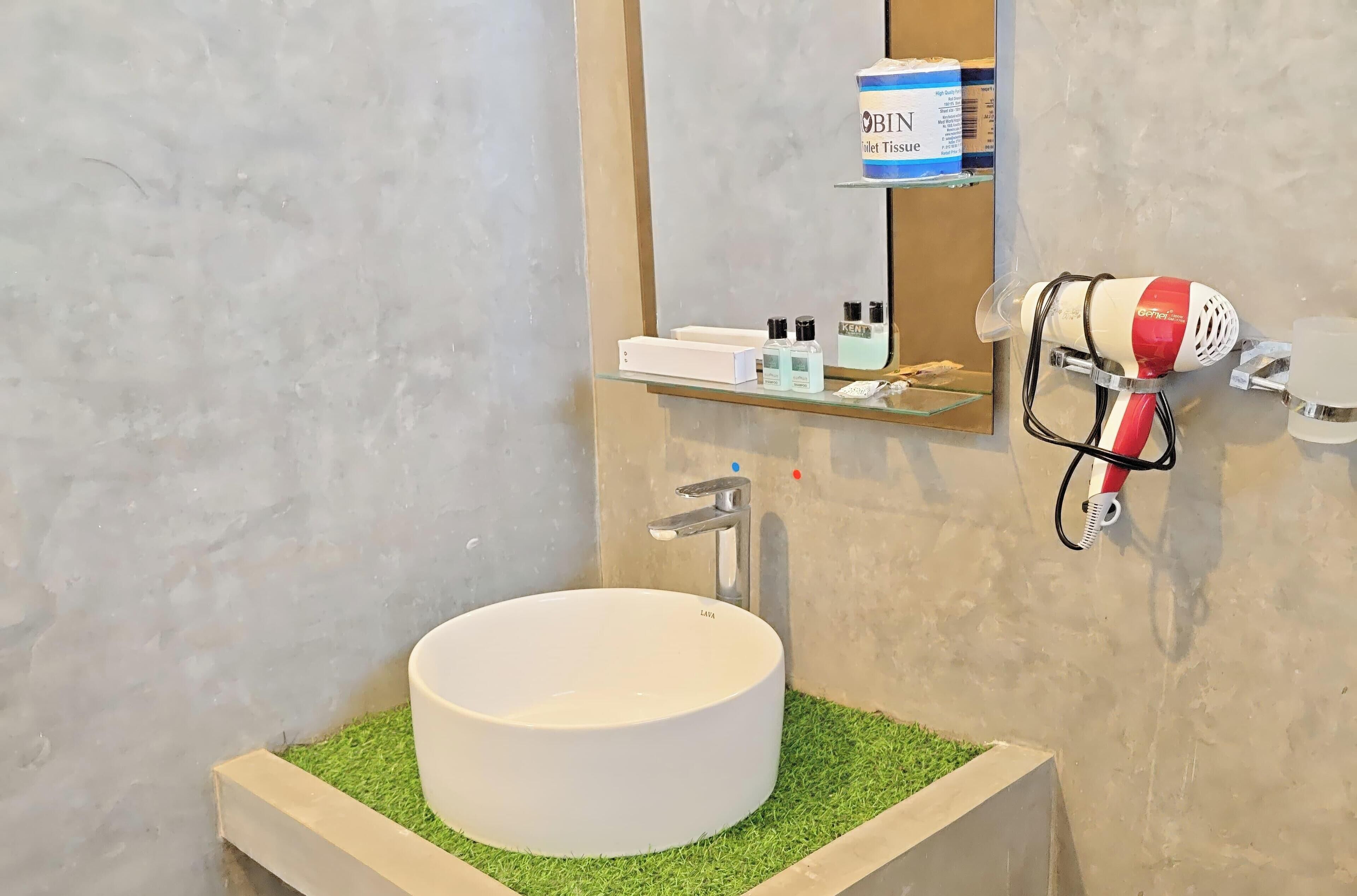 Deluxe Double Room, Mountain View | Bilik Mandi | Kelengkapan dandanan diri percuma, pengering rambut, selipar, bidet 