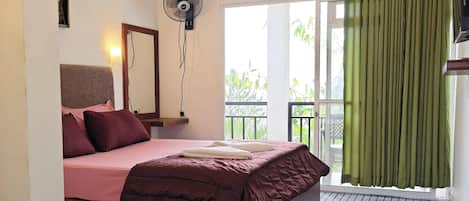 In-room safe, desk, iron/ironing board, free WiFi