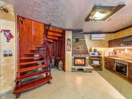 华丽别墅, 山景 | 起居区 | 壁炉