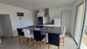 Private kitchen - Gîte de l'Herserie (Le Champ-Saint-Père)