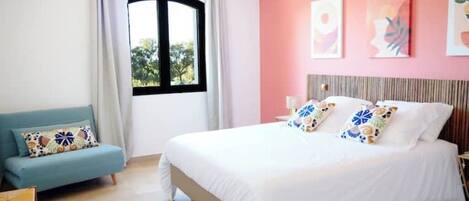 4 chambres, fer et planche à repasser, accès Internet, draps fournis