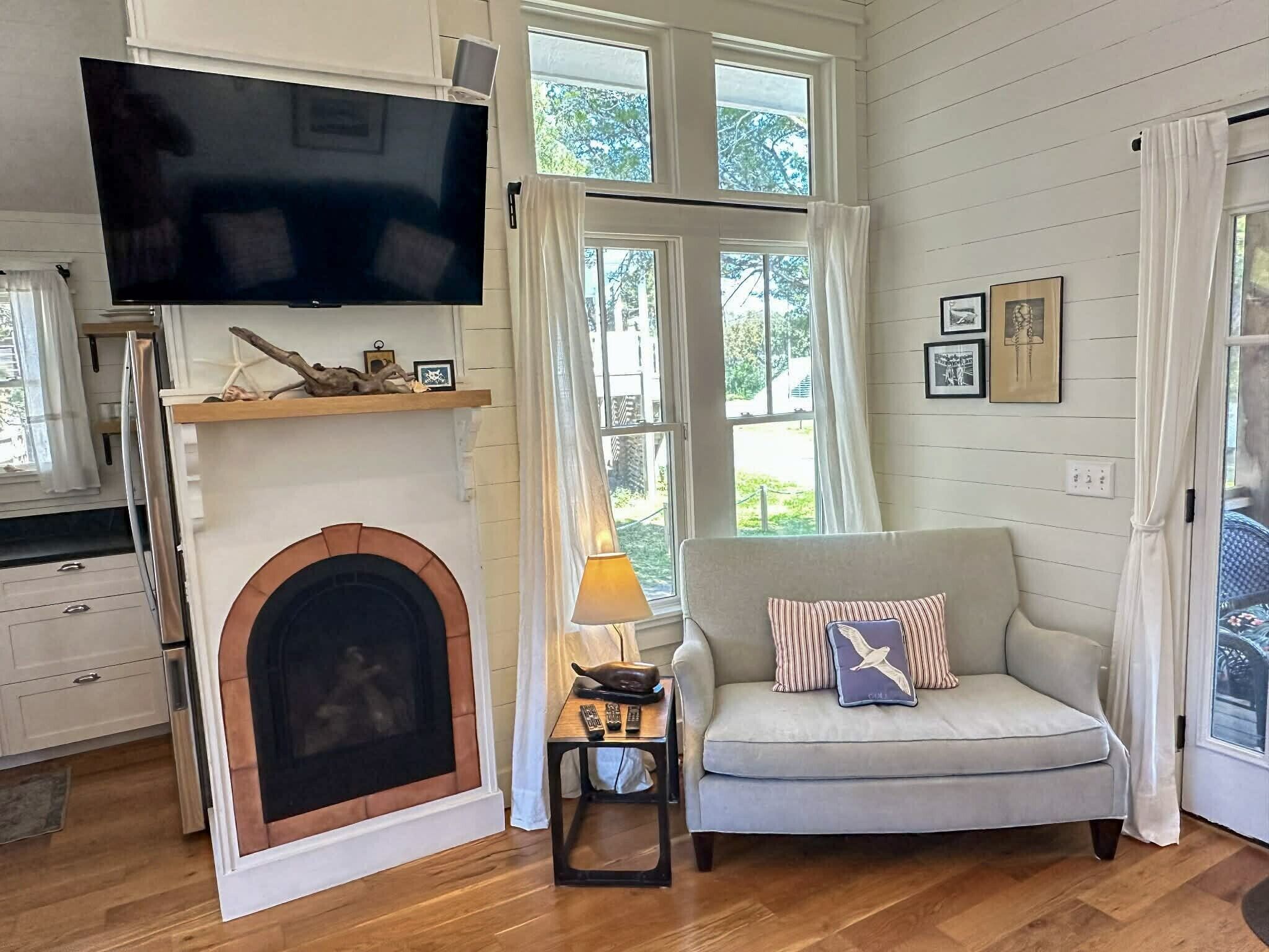 Cr61: Cedar Tree Cottage: Historic Charm | Wheelchair Ramp - Ocracoke, NC