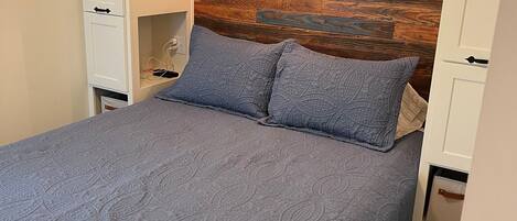 Internet, bed sheets