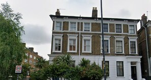 Exterior - Spacious and Bright Flat in Stockwell (London)