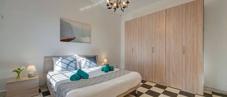 Desk, iron/ironing board, travel crib, WiFi