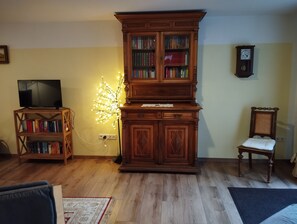 Interior - "Old meets new" cozy vacation apartment with sauna & sauna garden (Borgentreich)