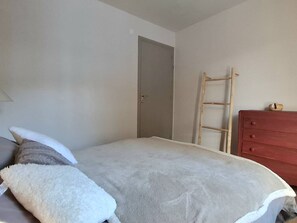 1 bedroom - Charming 2-Room Bright with Balcony in the Mountains (Bolquère)