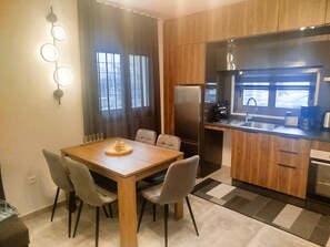House - Frank Jimmy s Apartment I (Trikala)