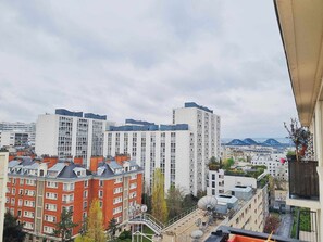 Property grounds - Charming apartment (Paris)