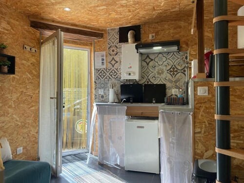 Mini-maison près de Paris avec cour privée