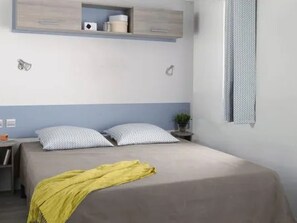 2 bedrooms, free WiFi - Mobile Home with Terrace in Pénestin (Pénestin)
