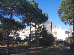 Exterior - Argelès: Apartment for 4 near beach, private parking (Argelès-sur-Mer)