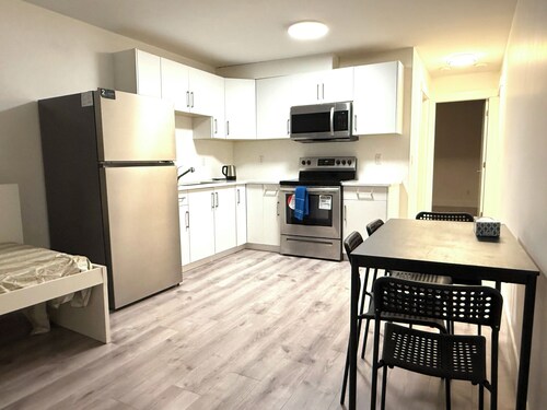 Lovely 1-bedroom basement suite with AC in Surrey BC Fleetwood