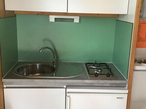 Fridge, microwave, coffee/tea maker