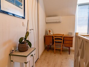 Interior - Guest room in Chalonnes-sur-Loire with breakfast (Chalonnes-sur-Loire)