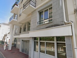 Exterior detail - Spacious modern T1 bis in city with e-bike - Pets allowed (Aix-les-Bains)