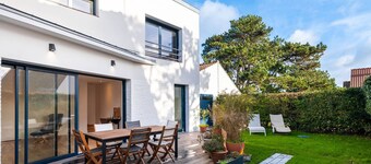 Charming villa with pets allowed, terrace and Wi-Fi