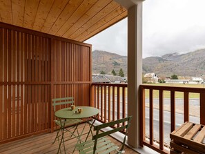 Outdoor dining - Cozy apartment with terrace and WIFI in Saint-Lary (Saint-Lary-Soulan)