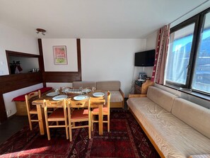 Interior - Avoriaz: 2-Room Apartment, 6 People, Wifi Included (Avoriaz)