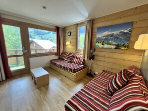 TV - Charming 2-room apartment in La Plagne, sunny balcony, sleeps 5 (La Plagne 1800)