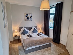 2 bedrooms, WiFi, bed sheets - Honorable living on the rear Kassberg (Chemnitz)