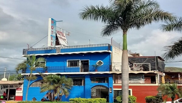 Exterior - Hotel Familiar Las Palmas (Las Varas)