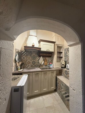 Stovetop - Bright and welcoming historic apartment in Martina Franca in the Itria Valley. (Martina Franca)