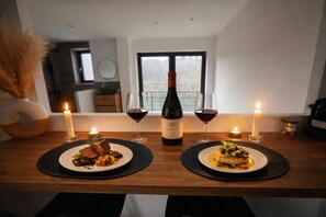 Dining - Chez Maud et Fab (Dinozé)