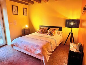 1 chambre, accès au Wi-Fi (inclus), literie fournie