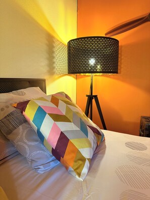 Free WiFi, bed sheets - La Dracysienne (Dracy-le-Fort)