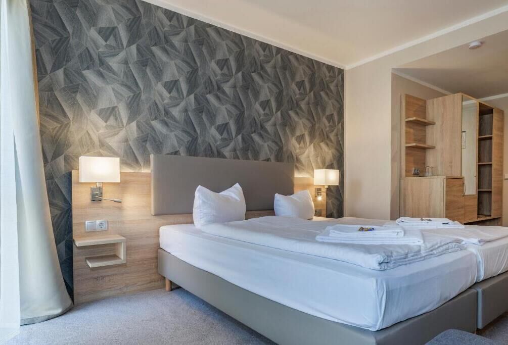 经典双人房 | 办公桌、笔记本电脑工作区、免费 WiFi