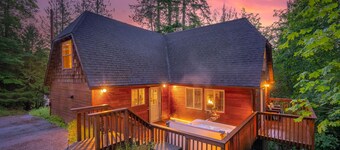 Family-Friendly Cabin Retreat w/ Private Hot Tub