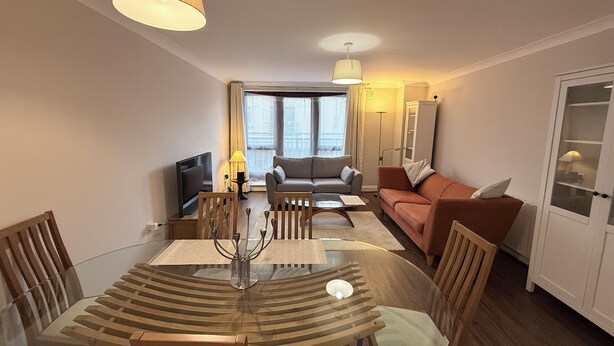 Unclassified image, 1 of 9, button - Spacious Apartment on a quiet street 1 min from Smithfield Square. (Dublin 7)